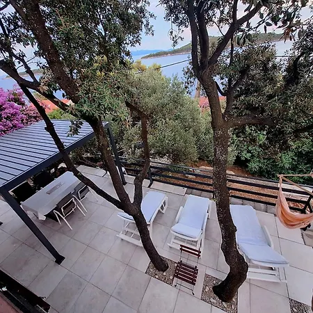 Ena By The Sea Apartment