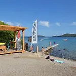 Ena By The Sea Apartman *