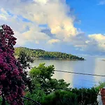 Apartment Ena By The Sea Prizba
