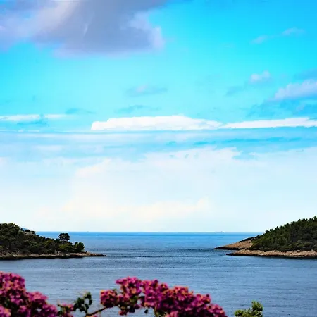 Apartamento Ena By The Sea