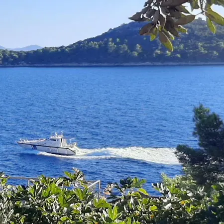 Ena By The Sea Apartamento Prizba