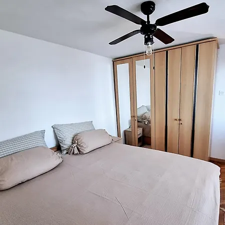 Ena By The Sea * Prizba