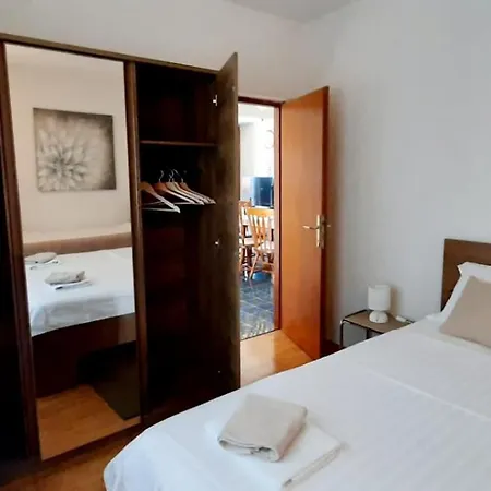 Ena By The Sea Prizba