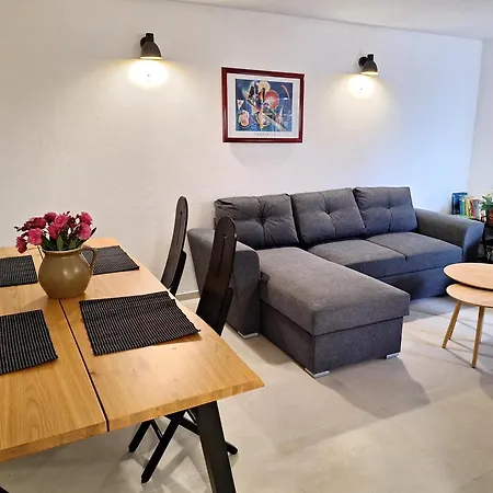 Ena By The Sea Apartman *