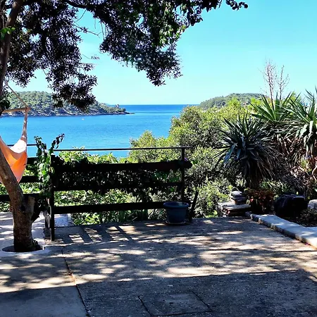 Διαμέρισμα Ena By The Sea