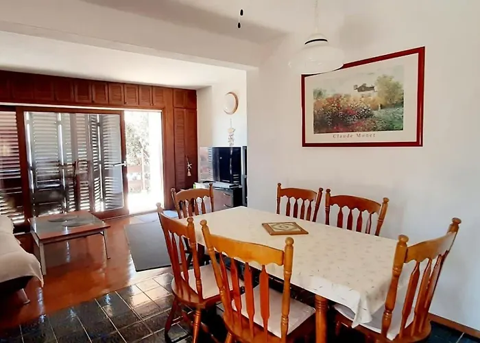 Ena By The Sea Apartman