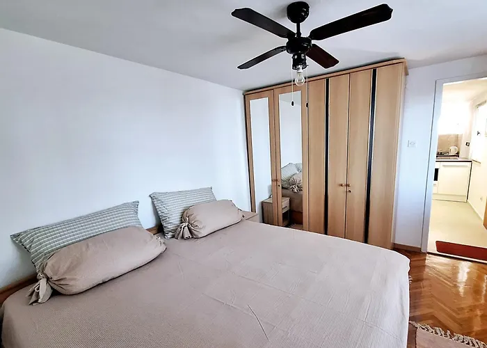 Ena By The Sea * Prižba